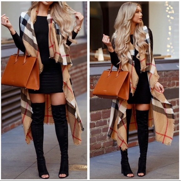 New Cozy Plaid Duster Vest in Beige - Picture 7 of 7